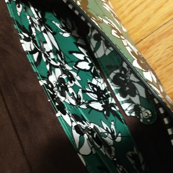Henri Bendel Green Floral Sunglasses Clutch - Picture 3 of 7